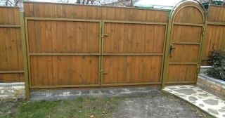 Купить распашные ворота деревянные Усть-Джегута, цена от 2709 руб.